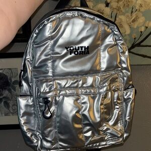 YOUTH FLORIA Sleek Silver Backpack for Modern Style